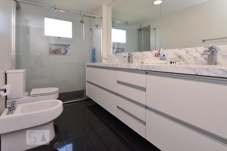 Apartamento para alugar com 248m², 3 quartos e 3 vagasBanheiro Suíte master