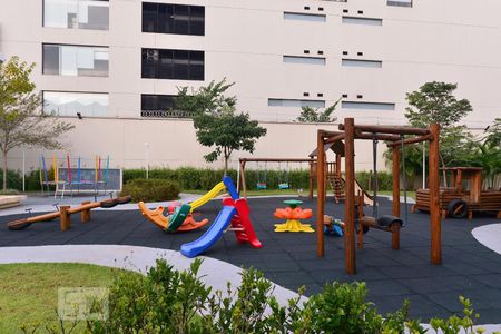 Apartamento para alugar com 248m², 3 quartos e 3 vagasPlayground