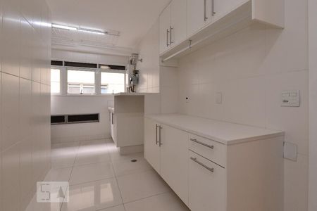 Apartamento para alugar com 248m², 3 quartos e 3 vagasÁrea de Serviço