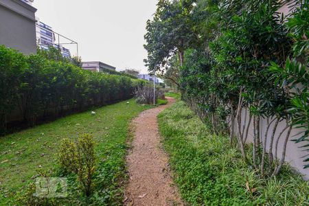 Apartamento para alugar com 248m², 3 quartos e 3 vagastrilha