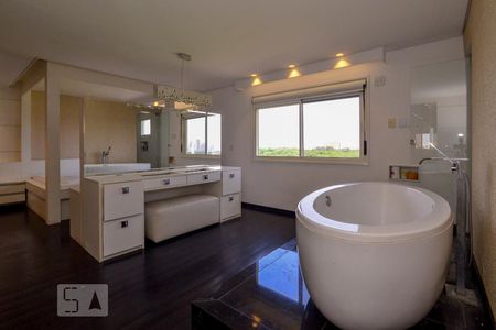 Apartamento para alugar com 248m², 3 quartos e 3 vagasSuíte master