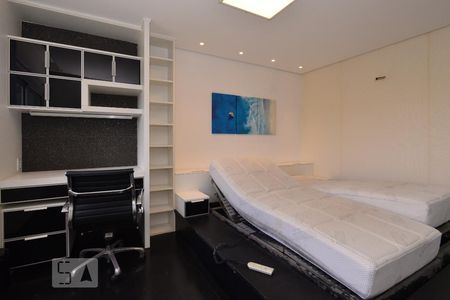 Apartamento para alugar com 248m², 3 quartos e 3 vagasSuíte