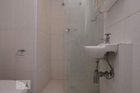 Apartamento para alugar com 248m², 3 quartos e 3 vagasBanheiro de Serviço