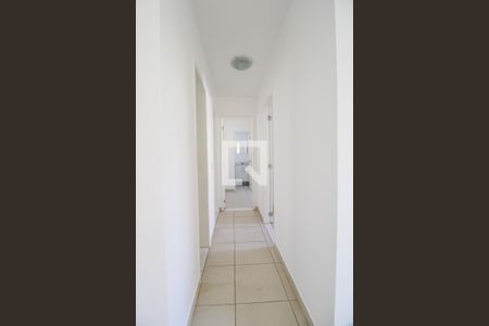 Corredor de apartamento para alugar com 3 quartos, 76m² em Loteamento Center Santa Genebra, Campinas