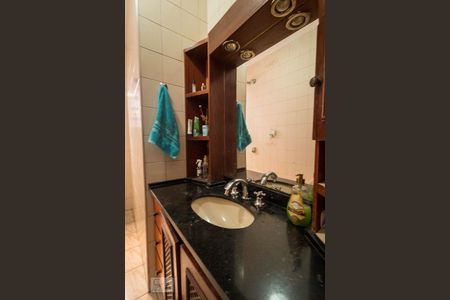 Lavabo de casa à venda com 4 quartos, 300m² em Quinta da Paineira, São Paulo