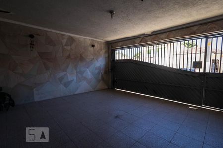 Casa à venda com 300m², 4 quartos e 2 vagasGaragem