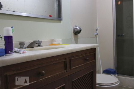 Apartamento à venda com 80m², 2 quartos e sem vaga Apartamento à venda com 80m², 2 quartos e sem vagaBanheiro Social