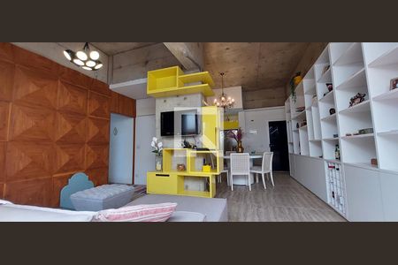 Sala de apartamento à venda com 2 quartos, 100m² em Vila Eldízia, Santo André