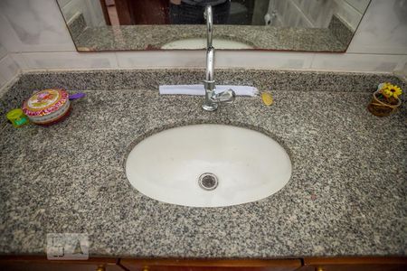 Apartamento à venda com 110m², 2 quartos e 1 vagaBanheiro 