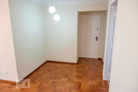 Hall de apartamento para alugar com 2 quartos, 70m² em Vila Madalena, São Paulo