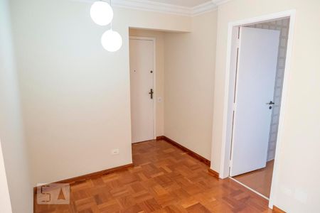 Hall de apartamento para alugar com 2 quartos, 70m² em Vila Madalena, São Paulo