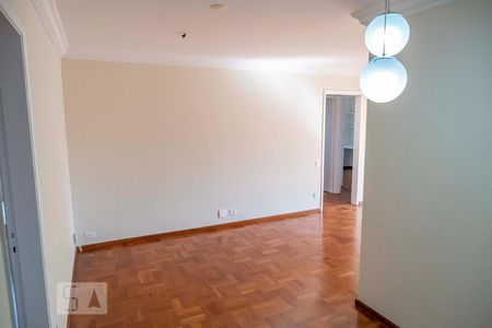 Hall de apartamento para alugar com 2 quartos, 70m² em Vila Madalena, São Paulo