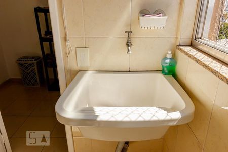 Apartamento à venda com 72m², 2 quartos e 1 vagaÁrea de Serviço