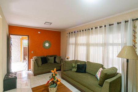 Sala de casa à venda com 3 quartos, 197m² em Santa Maria, Santo André