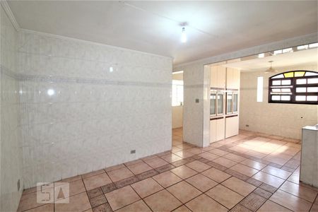 Casa para alugar com 275m², 5 quartos e 4 vagasCozinha 
