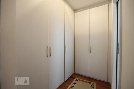 Casa à venda com 380m², 2 quartos e 4 vagasSuíte 1