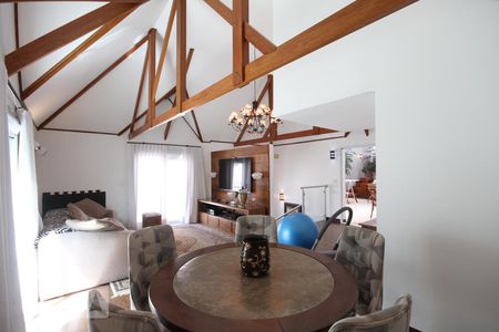 Casa à venda com 380m², 2 quartos e 4 vagasSalão de festas