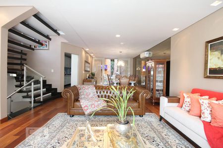 Sala de casa à venda com 2 quartos, 380m² em Vila Santo Estéfano, São Paulo