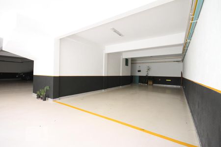 Casa à venda com 380m², 2 quartos e 4 vagasGaragem