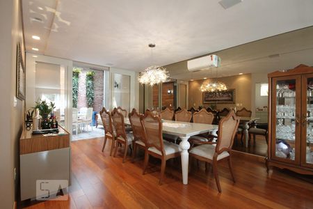 Sala de casa à venda com 2 quartos, 380m² em Vila Santo Estéfano, São Paulo