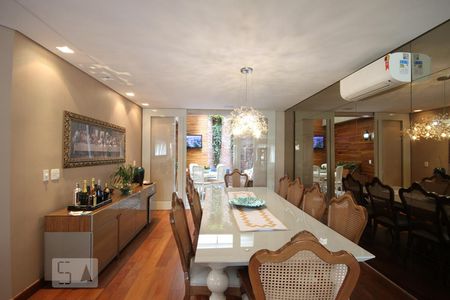 Sala de casa à venda com 2 quartos, 380m² em Vila Santo Estéfano, São Paulo