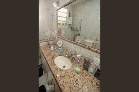 Casa à venda com 254m², 3 quartos e 1 vagaBanheiro