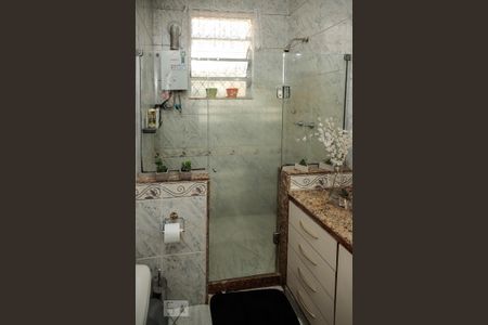 Casa à venda com 254m², 3 quartos e 1 vagaBanheiro