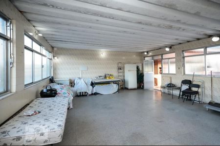 Casa à venda com 254m², 3 quartos e 1 vagaSalão Terraço