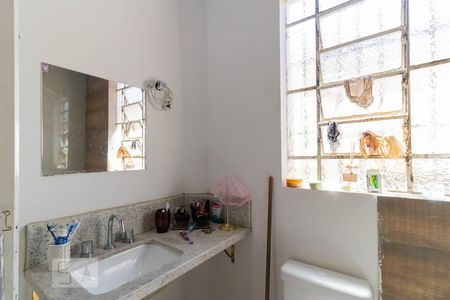 Casa à venda com 600m², 3 quartos e 4 vagasBanheiro