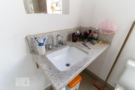 Casa à venda com 600m², 3 quartos e 4 vagasBanheiro