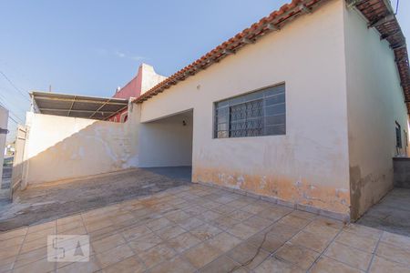 Casa à venda com 120m², 3 quartos e 4 vagasQuintal