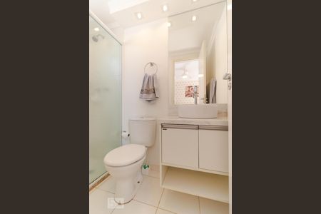 Apartamento à venda com 66m², 2 quartos e 1 vagaBanheiro da Suíte