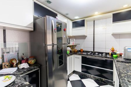 Casa à venda com 320m², 3 quartos e 2 vagasCozinha