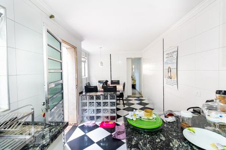 Casa à venda com 320m², 3 quartos e 2 vagasCozinha