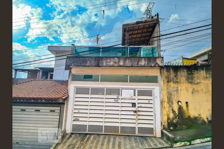 Casa à venda com 320m², 3 quartos e 2 vagasFachada