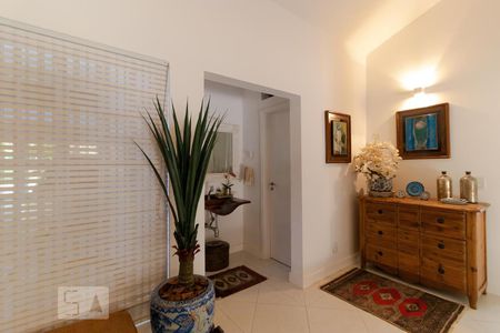 Hall de Entrada de casa para alugar com 4 quartos, 390m² em Jd das Paineiras, Campinas