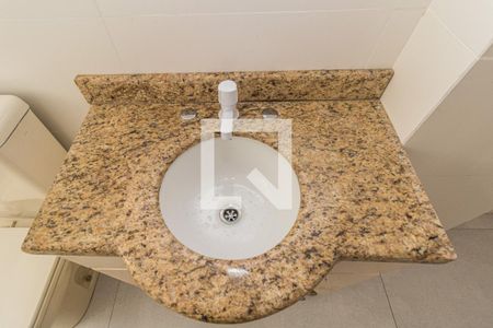 Apartamento para alugar com 60m², 2 quartos e sem vagaBanheiro