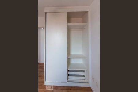 Apartamento para alugar com 90m², 3 quartos e 2 vagas Apartamento para alugar com 90m², 3 quartos e 2 vagasQuarto 2 - Armários