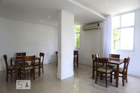 Apartamento para alugar com 90m², 3 quartos e 2 vagas Apartamento para alugar com 90m², 3 quartos e 2 vagasSalão de Festas