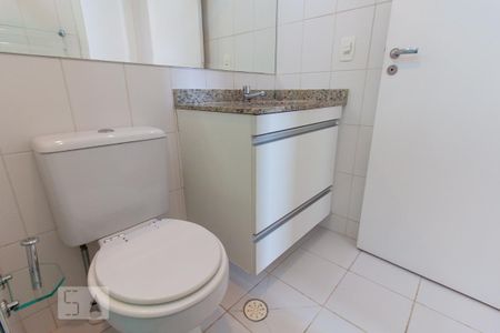 Apartamento para alugar com 90m², 3 quartos e 2 vagas Apartamento para alugar com 90m², 3 quartos e 2 vagasBanheiro