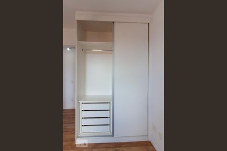 Apartamento para alugar com 90m², 3 quartos e 2 vagas Apartamento para alugar com 90m², 3 quartos e 2 vagasQuarto 2 - Armários