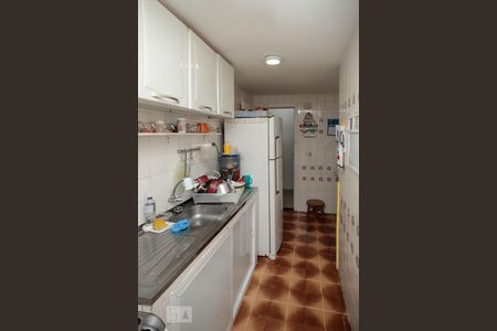 Apartamento à venda com 65m², 2 quartos e 1 vagaCozinha