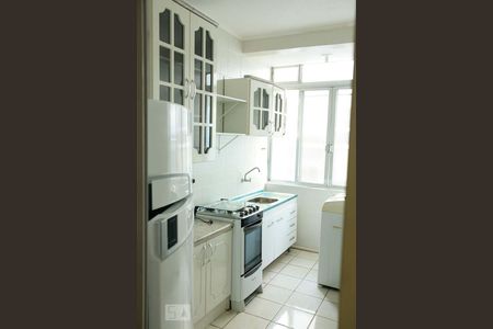 Apartamento à venda com 63m², 2 quartos e 2 vagas Apartamento à venda com 63m², 2 quartos e 2 vagasCozinha