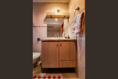 Casa para alugar com 234m², 4 quartos e 5 vagasBanheiro da Suíte 2