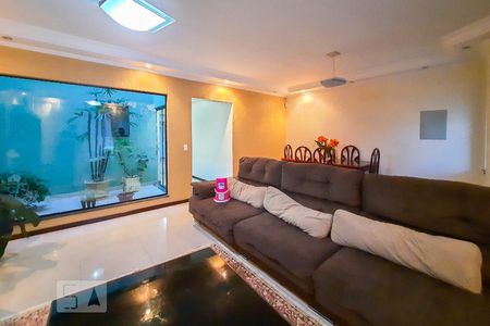Sala de casa para alugar com 4 quartos, 234m² em Vila Esther, São Bernardo do Campo