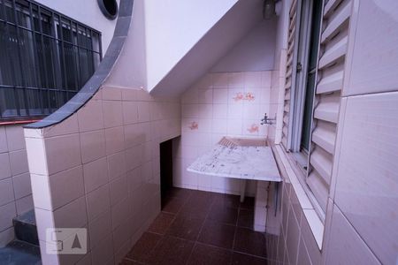 Casa à venda com 130m², 2 quartos e 1 vagaÁrea de Serviço