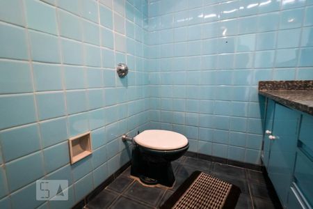 Casa à venda com 130m², 2 quartos e 1 vagaBanheiro