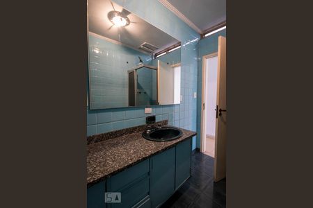 Casa à venda com 130m², 2 quartos e 1 vagaBanheiro