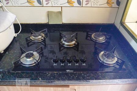 Casa à venda com 200m², 4 quartos e 2 vagas Casa à venda com 200m², 4 quartos e 2 vagasCozinha - Americana