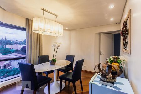 Sala de apartamento à venda com 4 quartos, 140m² em Vila Sônia, São Paulo